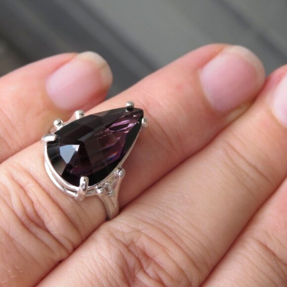 Natural Pear Top-Grade Purple Grape Spinel In Sterling Silver Ring, 7.41ct - Picture 15 of 17